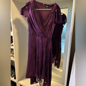 Plum/purple dress with sweet detailing